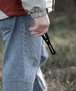 Smith & Wesson Bullseye Throwing Products with Full Tang Stainless Steel Design and Protective Nylon Sheaths for Recreation and Competition 8" Black Throwing Knives 33 81XicKAmueL