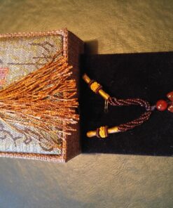 COOLSOME Women's Red Agate Fox Queen Pendant Necklace Grounding Stone Protection 46 81Y2VUeRNDL