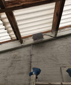 Pyle 3-Way Weatherproof Outdoor Speaker Set - 3.5 Inch 200W Pair of Marine Grade Mount Speakers - in a Heavy Duty ABS Enclosure Grill - Home, Boat, Poolside, Patio, Indoor Outdoor Use -PLMR24 (White) Standard Packaging 39 81Y2sxtqQsL