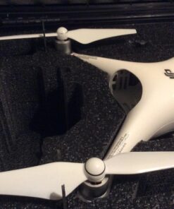 Case Club Pre-Cut Waterproof Drone Case with Wheels, Extension Handle & 2 Moisture Absorbing Silica Gel - Fits DJI Phantom 4 (Propellers On) 47 81Y56HGzmiL 2