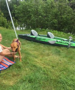 INTEX Challenger Inflatable Kayak Series: Includes Deluxe 86in Aluminum Oar and High-Output Pump – SuperStrong PVC – Adjustable Seat with Backrest – Removable Skeg – Cargo Storage Net green/blue 2-person 38 81Y8ZfnxCdL