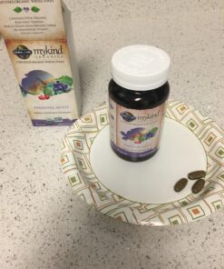 Garden of Life Mykind Organics Prenatal Vegan Whole Food Multivitamin Tablets, Folate not Folic Acid & Stomach Soothing Blend for Women, Peppermint, 180 Count 180 Count (Pack of 1) 32 81YIaThN50L