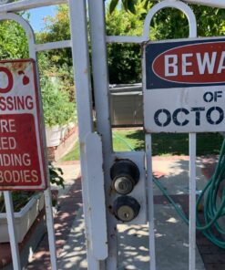 Beware Of Octopus 8” x 12” Vintage Aluminum Retro Metal Sign VS302 27 81YN0ZYDibL