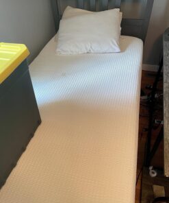 Utopia Bedding Zippered Mattress Encasement Twin - 100% Waterproof and Bed Bug Proof Mattress Protector - Absorbent, Six-Sided Mattress Cover 1 34 81YTc95K7fL