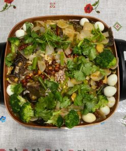 BELLA Electric Skillet and Frying Pan with Glass Lid, Nonstick Coating, Cool Touch Handles, Removable Heating Probe, Dishwasher Safe, 12 x 12 inch, Copper 43 81YVh29v3L