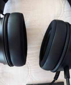 Razer Kraken V3 HyperSense Wired USB Gaming Headset w/Haptic Technology: Triforce Titanium 50mm Drivers - THX Spatial Audio - Hybrid Fabric & Leatherette Memory Foam Cushions - Detachable Mic 99 81ZZ0nOyxrL