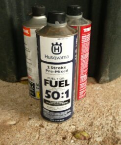 Husqvarna 585572601 Pre-Mixed 2-Stroke Fuel and Oil for Engines, 1-Quart, 1-Pack 13 81ZuXDl3eLL