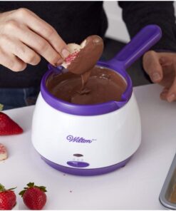 Wilton Candy Melts Candy And Chocolate Melting Pot, 2.5 Cups 32 81a2yzvEMhL