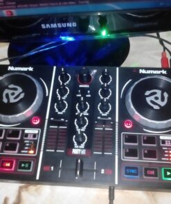 Numark Party Mix - Complete DJ Controller Set for Serato DJ with 2 Decks, Party Lights, Headphone Output, Performance Pads and Crossfader/Mixer 41 81bL8TlkaQL
