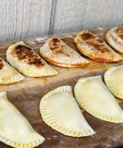 Onlyfire Stainless Steel Pizza Oven Kit for 22 Inch Charcoal Kettle Grilll - Outdoor Grill Top Pizza Oven Kit, Pizza Maker Tool Set Including Pizza Chamber, Pizza Stone, Pizza Peel and Thermometer 44 81bjT9HonL