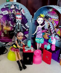 Mattel Ever After High Way Too Wonderland High and Raven Queen Playset, 6 years and up 43 81bzFl2BIfL