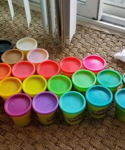 Play-Doh Modeling Compound 24-Pack Case of Colors, Party Favors, Non-Toxic, Multi-Color, 3-Ounce Cans, Ages 2 and up (Amazon Exclusive) Multicolor Frustration-Free Packaging 59 81cF3xc5yRL