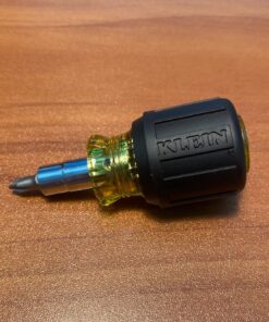 Klein Tools 32561 Multi-Bit Screwdriver / Nut Driver, 6-in-1 Stubby Screwdriver with 2 Phillips, 2 Slotted Bits, 2 Nut Drivers 47 81cra2UBPvL