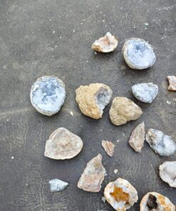 Large Size Break Open Geodes Kit 12 Whole Geodes By Ancient Treasure Adventures 88 81dAWZHku7L