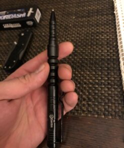 The Atomic Bear Tactical Pen - Pen With Window Breaker - Used in Police and Military Gear - Ballpoint Pens with Free 2nd ink refill 43 81eDpUL4nEL