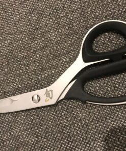 Shun Cutlery Kitchen Shears, Stainless Steel Cooking Scissors, Blades Separate for Easy Cleaning, Comfortable, Non-Slip Handle, Kitchen Shears Heavy Duty 31 81eVc5PepwL