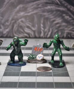 Monster Mini Action Figure Playset- 100 Horror Toy Miniatures w 13 Unique Sculpts - Dracula, Frankenstein, Giant Spiders and More- XL 1/32nd Scale Halloween Character Accessories 23 81ec4x1V3OL