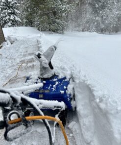 Snow Joe SJ623E 18-Inch 15-Amp Electric Walk-Behind Single Stage Snow Blower w/ Headlight, 18-Inch 36 81eqRfQFAhL