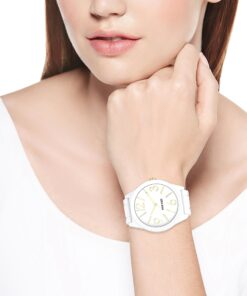 Nine West Women's NW/1678WTWT Matte White Rubberized Bracelet Watch 14 81f3LNjwRvL