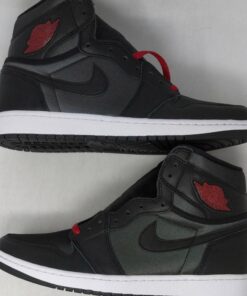 Angelus Collectors Edition Bulls Red Acrylic Leather Paint for Sneaker Customizing- Varsity red 1 Oz 8 81fDvBY5ckL