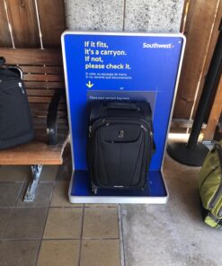 Travelpro Maxlite 5 Softside Expandable Luggage with 4 Spinner Wheels, Lightweight Suitcase, Men and Women, Black, Carry-On 21-Inch 66 81fayO1HsPL