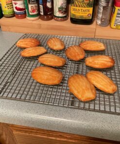 Bellemain Madeleine Pan | 12-Well Madeleine Mold Makes 12 Madeleine Cookies | Nonstick Tea Cake Pan for Madeleines, Cakelet Pan | Warp-Resistant Carbon Steel Madeline Pans (2-Pack) 38 81focQeYY5L