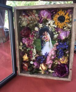 Art ‘N Glow Epoxy Resin for Clear Casting and Coating - 1 Gallon Kit - Perfect for Molds, Crafts, Tumblers, Jewelry, Wood - Food Safe, Non Yellowing, Bubble Free, and Made in The USA 38 81g0CIsgpkL