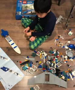 LEGO City Airport 60104 Airport Passenger Terminal Building Kit (694 Piece) 33 81g3GVOTe0L