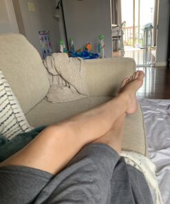 Fake Bake Flawless Darker Self-Tanning Liquid Streak-Free, Long-Lasting Natural Glow For All Skin Tones - Sunless Tanner Includes Professional Mitt For Easy Application, Black Coconut Scent - 6 oz 6 Fl Oz (Pack of 1) 61 81gKAeCclaL