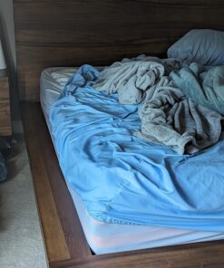 Tuyeabc Bed Sheet Holder Straps, 3 Set/12 Ways, Adjustable Crisscross Bed Sheet Clips, Elastic Bands Suspenders Keeping Fitted Bedsheet in Place for Twin Queen King Mattress, Bed Sheet Fasteners Black,3 Set 25 81gOuEfQmL