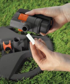 Gardena 38124 ZoomMaxx Oscillating Sprinkler on Metal Step Spike, Grey, Orange 2300 Sq. Ft. - ZoomMaxx 20 81gjmDbRCFL