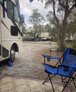 Camco Large Reversible Outdoor Patio Mat Easy to Clean, Perfect for Picnics, Cookouts, Camping, and The Beach (6' x 9', Brown Lattice Design) (42877) 6' x 9' 22 81gjqJJ5GL