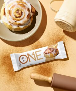 ONE Protein Bars, Cinnamon Roll, Gluten Free Protein Bars with 20g Protein and Only 1g Sugar, Guilt-Free Snacking for High Protein Diets, 2.12 oz (12 Count) 22 81hIXGVDDRS