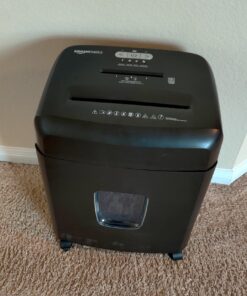 Amazon Basics 15 Sheet - New model Cross Cut Paper and Credit Card CD Shredder With 6 Gallon Bin, Black 58 81hTnKs9uWL