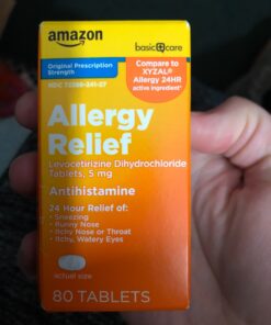 Amazon Basic Care 24 Hour Allergy Relief, Levocetirizine Dihydrochloride Tablets, 5 mg, Antihistamine, Relieves Sneezing, Runny Nose, Itchy Nose or Throat and Itchy, Watery Eyes, 80 Count 49 81hUp2wNQqL