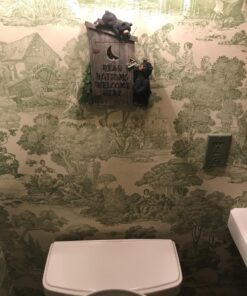 Goodman and Wife Poly Resin Decorative Wall Plaque Bear Bottoms Welcome for That Country Garden Home 19 81hV4jwUzGL