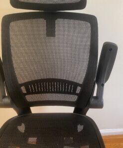 Amazon Basics Ergonomic Adjustable High-Back Chair with Flip-Up Arms and Headrest, Contoured Mesh Seat - Black, 25.5"D x 26.25"W x 49.25"H 28 81hngak nlL