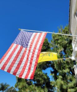 Grace Alley Flag Pole: 6 Foot Tangle Free Spinning Flag Pole. Residential or Commercial Flag Pole. Wind Resistant/Rust Free. (White) White 30 81iCzRql7aL