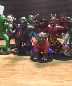 Monster Mini Action Figure Playset- 100 Horror Toy Miniatures w 13 Unique Sculpts - Dracula, Frankenstein, Giant Spiders and More- XL 1/32nd Scale Halloween Character Accessories 30 81iMAM8D9L