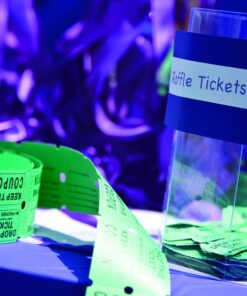 Fun Express Green Coupon Double Roll Tickets (2000 Tickets) Carnival and Raffle Supplies, Silent Auction and Drink Tickets 9 81iqakM3eiL