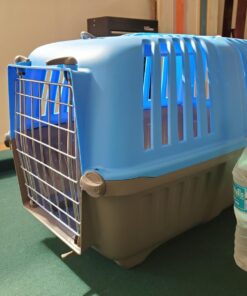 MidWest Homes for Pets Pet Carrier: Hard-Sided Dog /Cat Carrier, Small Animal Carrier in Blue, Dims 17.91 L x 11.5 W x 12 H for Tiny Dog Breeds, Perfect Dog Kennel Travel Carrier for Quick Trips 19-Inch "Toy" Dog Breeds 40 81j g88ebYL