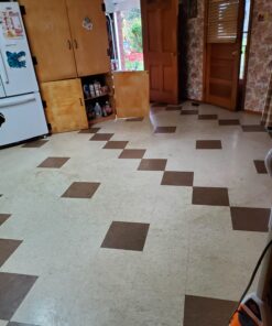 Restore-A-Floor Floor Finish - Wood Floor Polish and Hard Wood Floor Wax to Rejuvenate Floors Including Marble Floors, Vinyl Floors, and Laminate Floors 21 81jP0IRHtRL