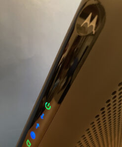 Motorola MB8600 DOCSIS 3.1 Cable Modem - Approved for Comcast Xfinity, Cox, and Charter Spectrum, Supports Cable Plans up to 1000 Mbps | 1 Gbps Ethernet Port DOCSIS 3.1 (1 Gbps Ethernet Port) 42 81jQfWH1aUL