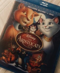 The Aristocats (Two-Disc Blu-ray/DVD Special Edition in Blu-ray Packaging) Multi-Format August 21, 2012 11 81jRvat6iuL