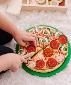 Melissa & Doug Wooden Pizza Play Food Set With 36 Toppings - Pretend Food And Pizza Cutter/ Toy For Kids Ages 3+ 28 81jUB52XRrL