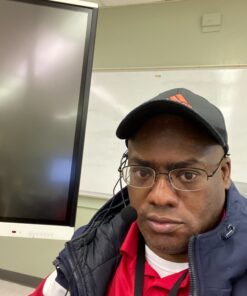 PYLE-PRO Portable PA Speaker Voice Amplifier - Built-in Rechargeable Battery w/ Headset Microphone Hands-free Waist-Band Strap & Aux 3.5mm Jack for External Audio Stream Devices - Pyle PWMA50B , Black 35 81kCyLFqSL