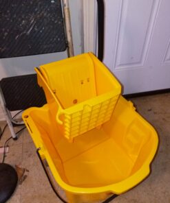 Genuine Joe GJO60466 Splash Guard Mop Bucket/Wringer, 6.50 Gallon Capacity, Yellow 20 81kS577kwnL