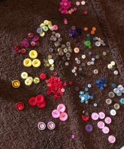 Scrambled Assortment Bag of Buttons for Arts & Crafts, Decoration, Collections, Sewing, and More! (100 Pack) 24 81kTzlK0c L