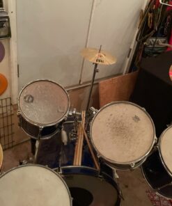 Meinl Cymbals HCS Cymbal Set Box Pack for Drums with 13" Hihats, 14" Crash, Plus Free 10" Splash, Sticks, Lessons — Made in Germany — Durable Brass, 2-Year Warranty, Traditional Finish (HCS1314 41 81l4RBFyhgL