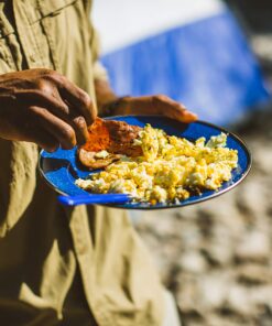 Stansport 24-Piece Enamel Camping Tableware Set Blue 31 81m1kn2hvyL